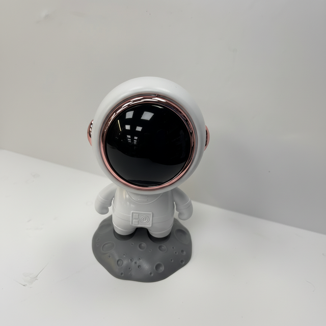 Astronaut speaker